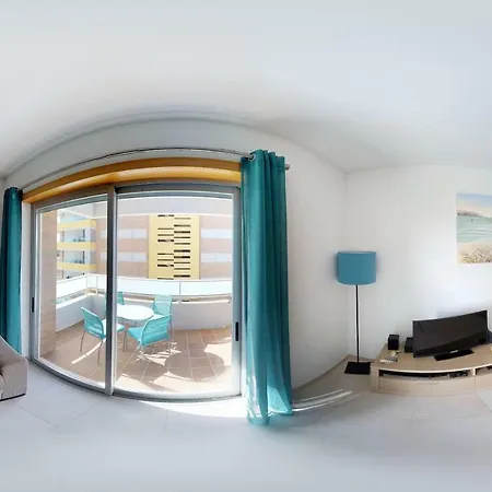 Modern Close To Beach Διαμέρισμα *